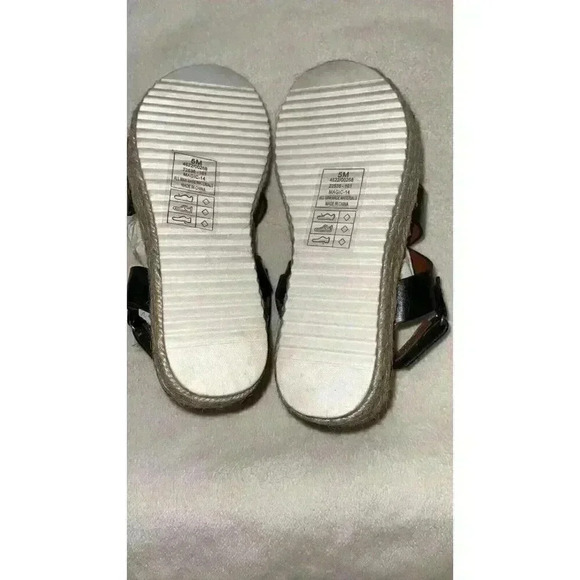 Pierre Dumas Women’s Wedge Low Platform Sandal - Picture 7 of 8